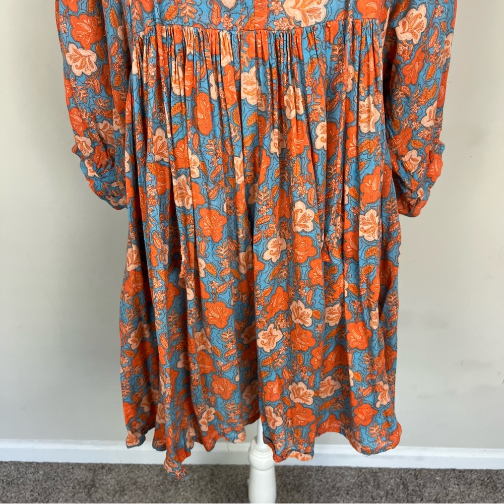 SUNDRY FLORAL MINI SHIFT DRESS SIZE 2 (MEDIUM) SLEEVES ORANGE AND BLUE - Picture 9 of 16